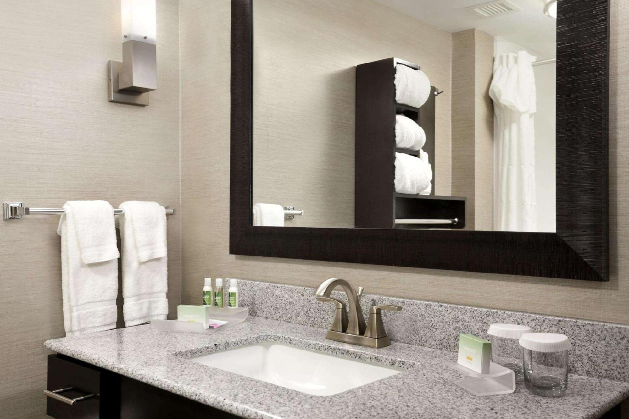 Homewood Suites By Hilton Columbus Osu, Oh Екстериор снимка